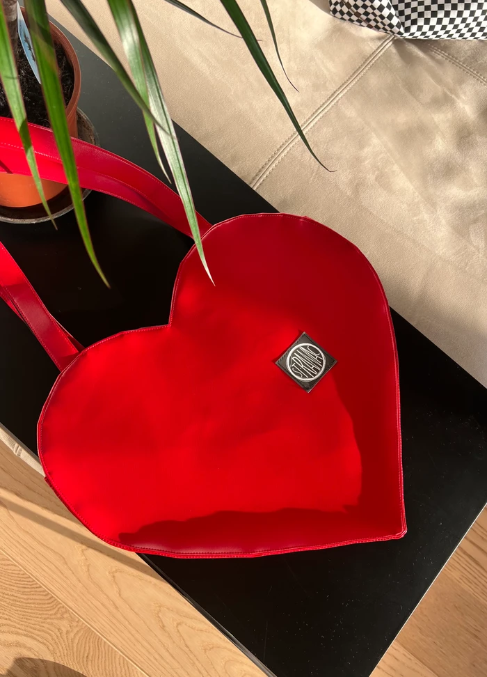Buy KESYOO Heart Purse Heart Shaped Coin Purse Red Heart Wallet Crossbody  Bag Shoulder Bag Wallet at Amazon.in