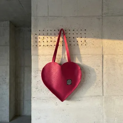 PINK HEART TOTE