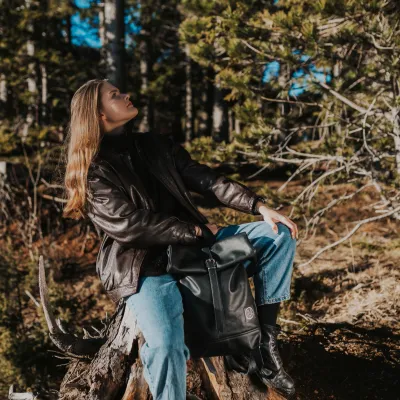 BLACK LEATHER ST.RANAC